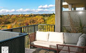 Parkblick / Therme Wien / Fitnessraum / Terrasse / U-Bahn